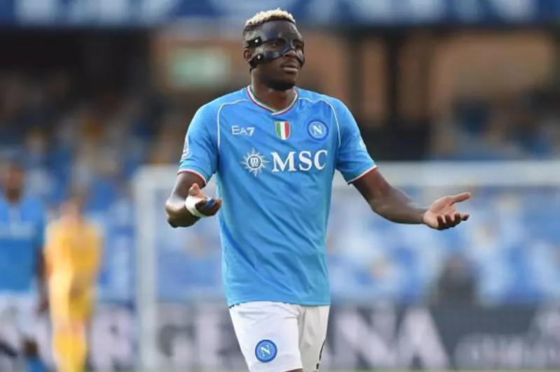 أوسيمين يُبرم اتفاقًا مع الهلال... و5 ملايين يورو تُعين على إتمام الصفقة