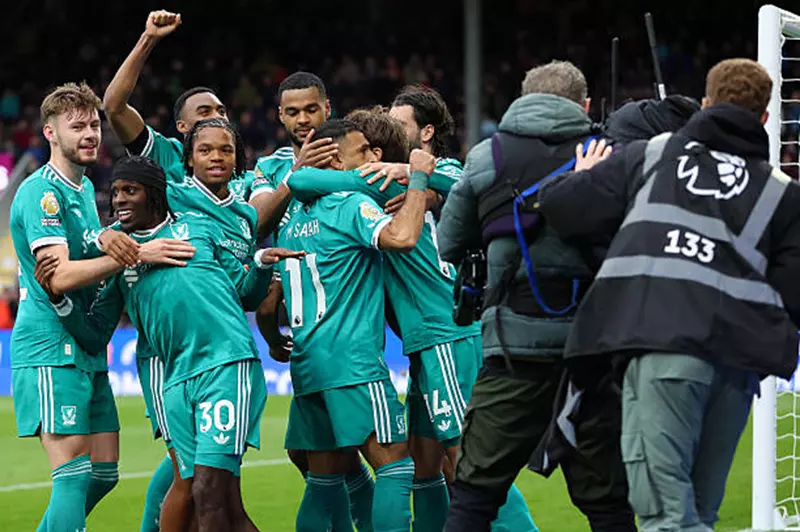 صباحك أوروبي.. صدمة في ليفربول.. وبديل بيدري